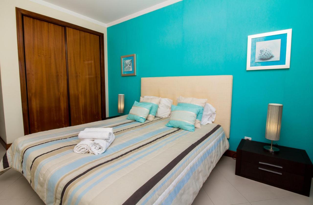 Family Apartment - Pool And Garden & Playground & Beach & Albufeira Ngoại thất bức ảnh