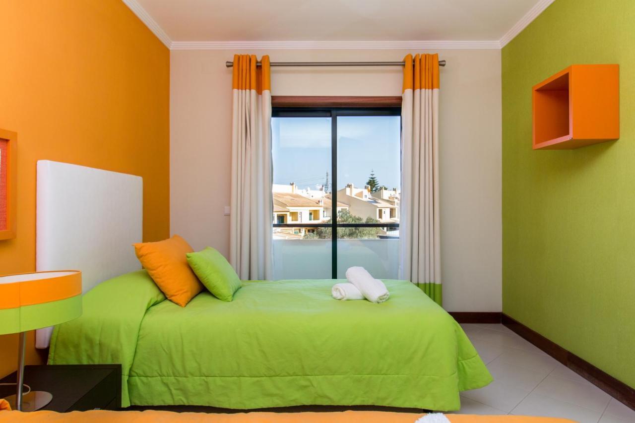 Family Apartment - Pool And Garden & Playground & Beach & Albufeira Ngoại thất bức ảnh