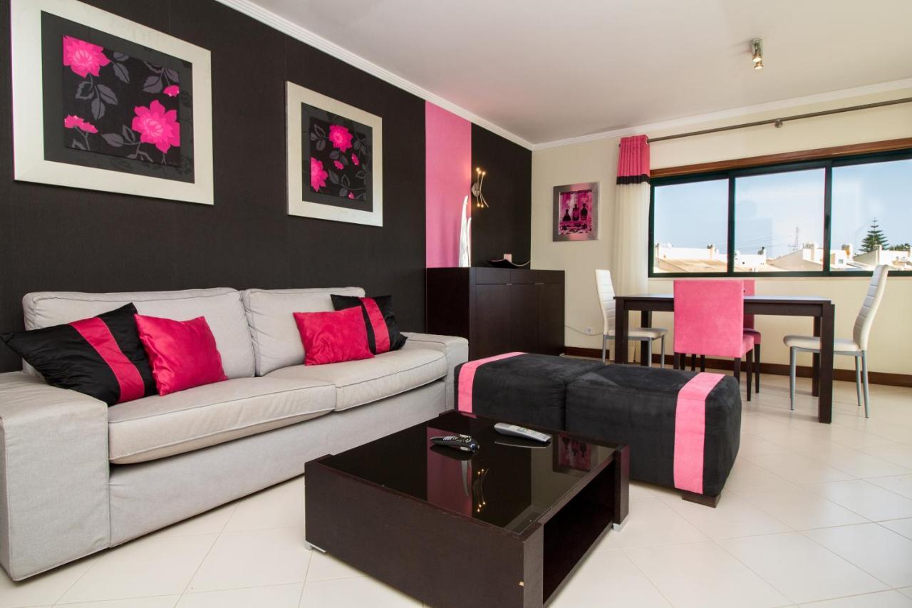 Family Apartment - Pool And Garden & Playground & Beach & Albufeira Ngoại thất bức ảnh