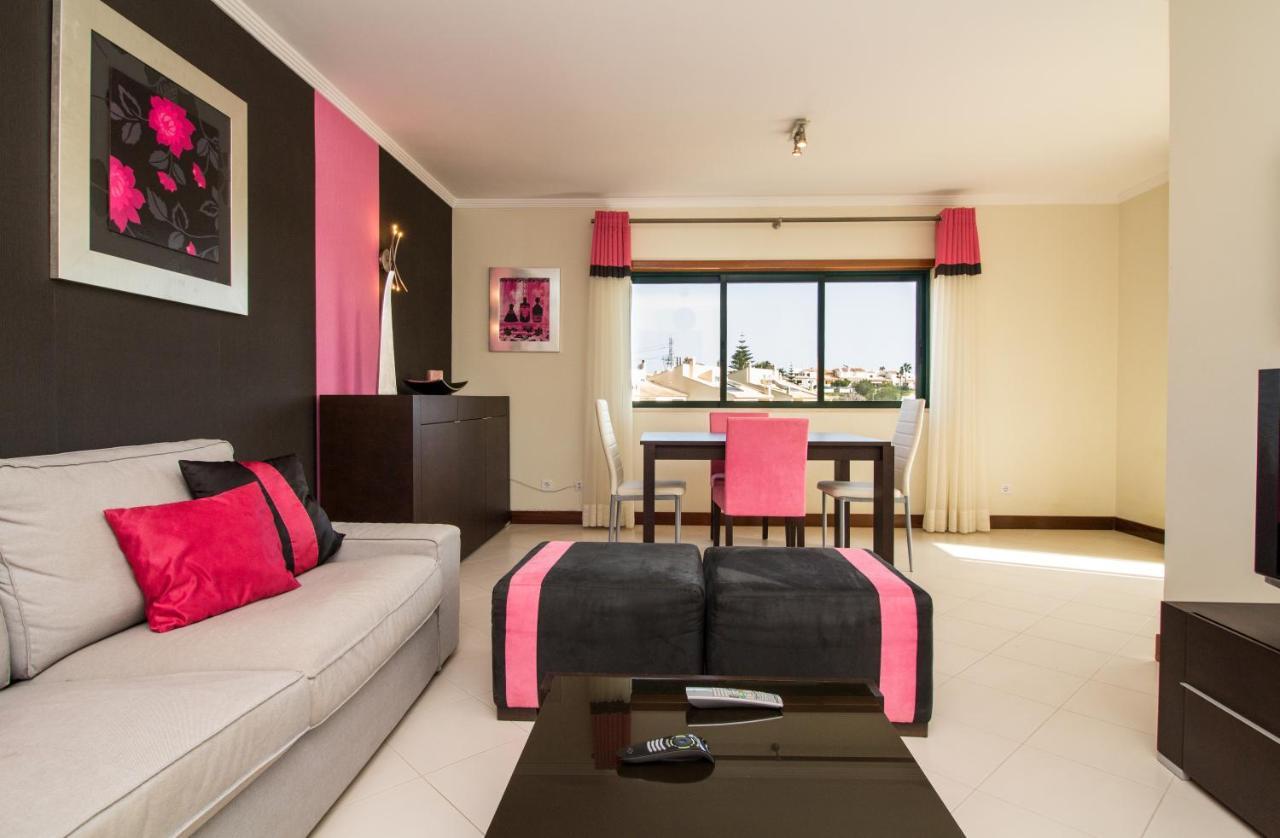 Family Apartment - Pool And Garden & Playground & Beach & Albufeira Ngoại thất bức ảnh