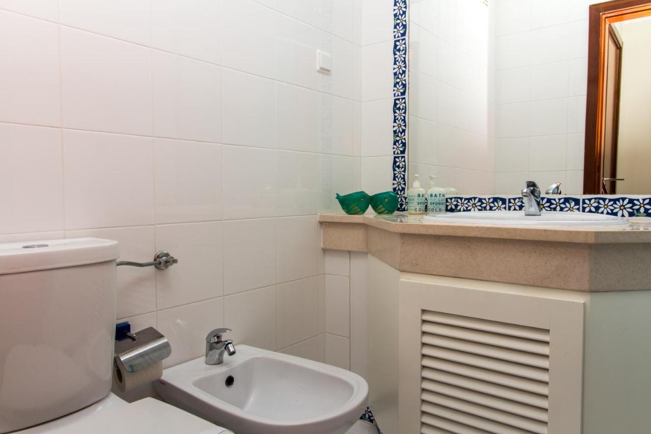 Family Apartment - Pool And Garden & Playground & Beach & Albufeira Ngoại thất bức ảnh