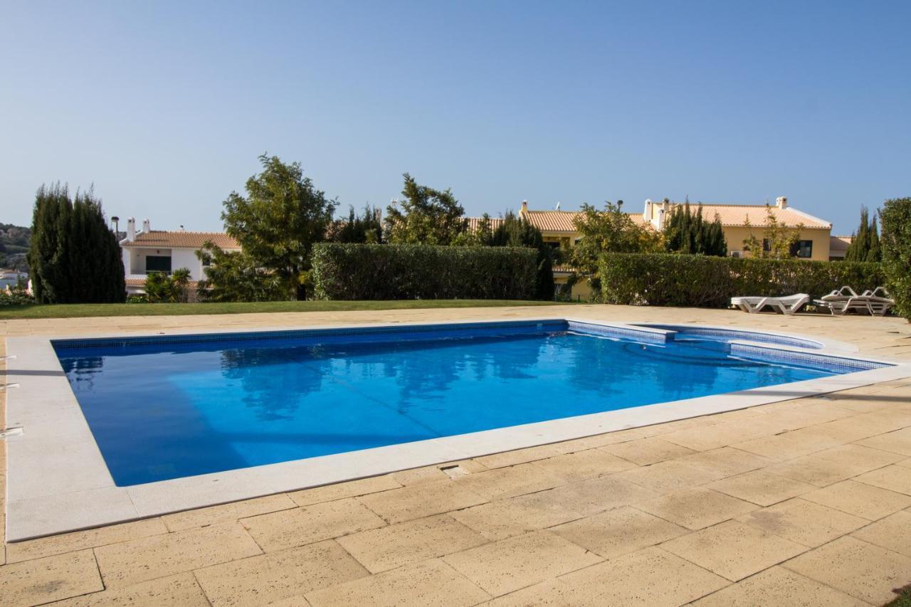 Family Apartment - Pool And Garden & Playground & Beach & Albufeira Ngoại thất bức ảnh
